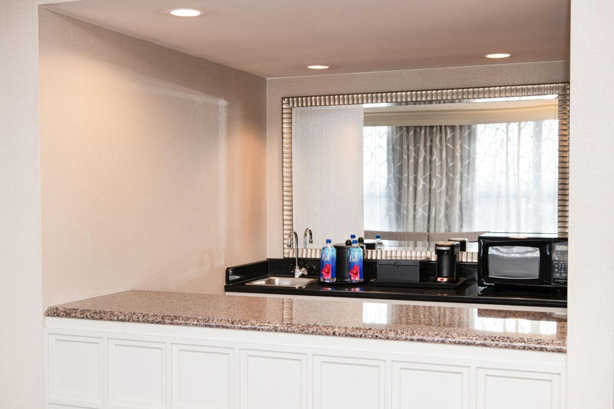 Chicago Marriott Suites Deerfield Exterior foto